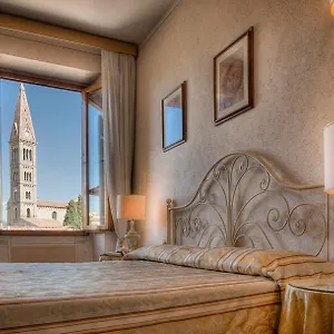 https://hotel-palazzo-dal-borgo.it-tuscanyhotel.com